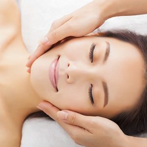 Curso de Técnicas de Massagem de Rosto e Corpo